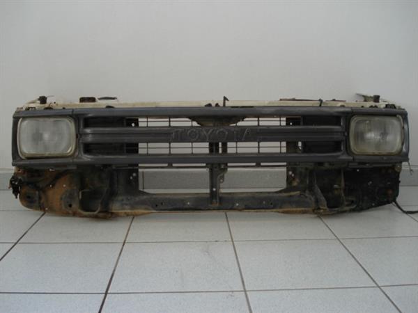 TOHI8805000 Toyota Hilux 2WD 1989-1994 | Μούρη